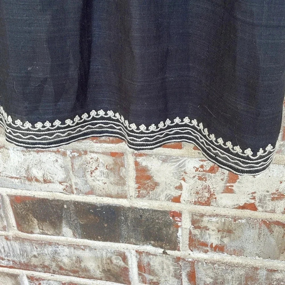 Joie Jaclyn Black 100% Silk Embroidered Balloon Sleeved Dress - Picture 5 of 10